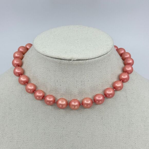 VTG Vogue Necklace Pink Beaded Hand Knotted Feminine Classic - Picture 2 of 10